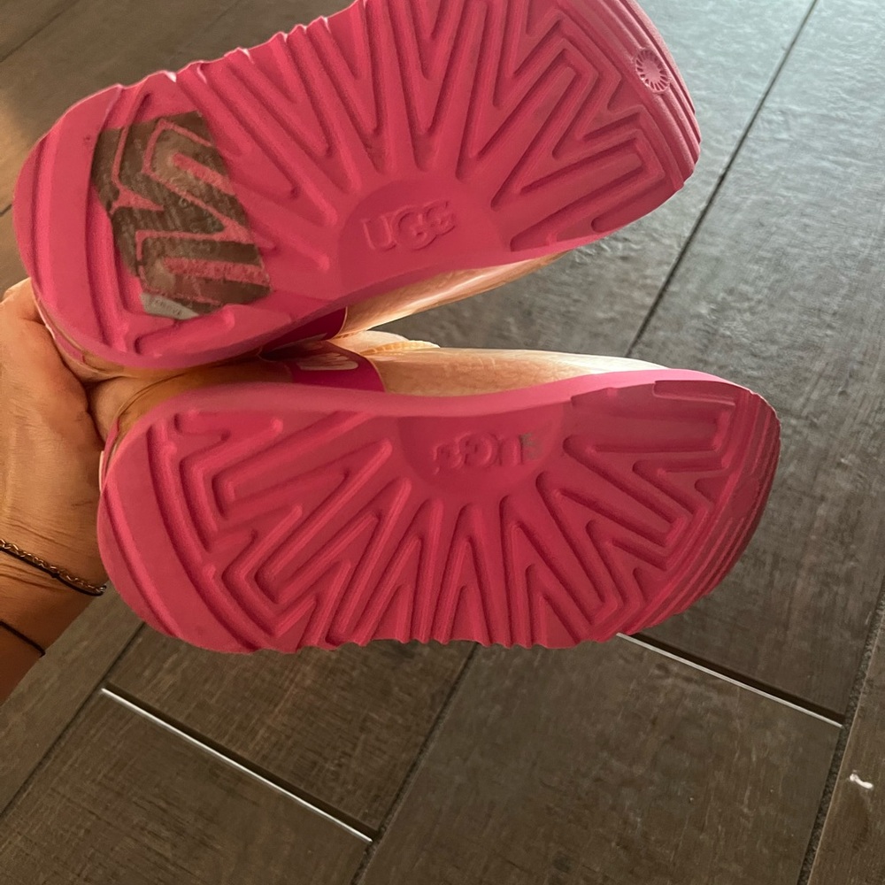 UGG Clear Mini Boot Waterproof Kids Girls Boots in Light Pink size 1 - Picture 6 of 6